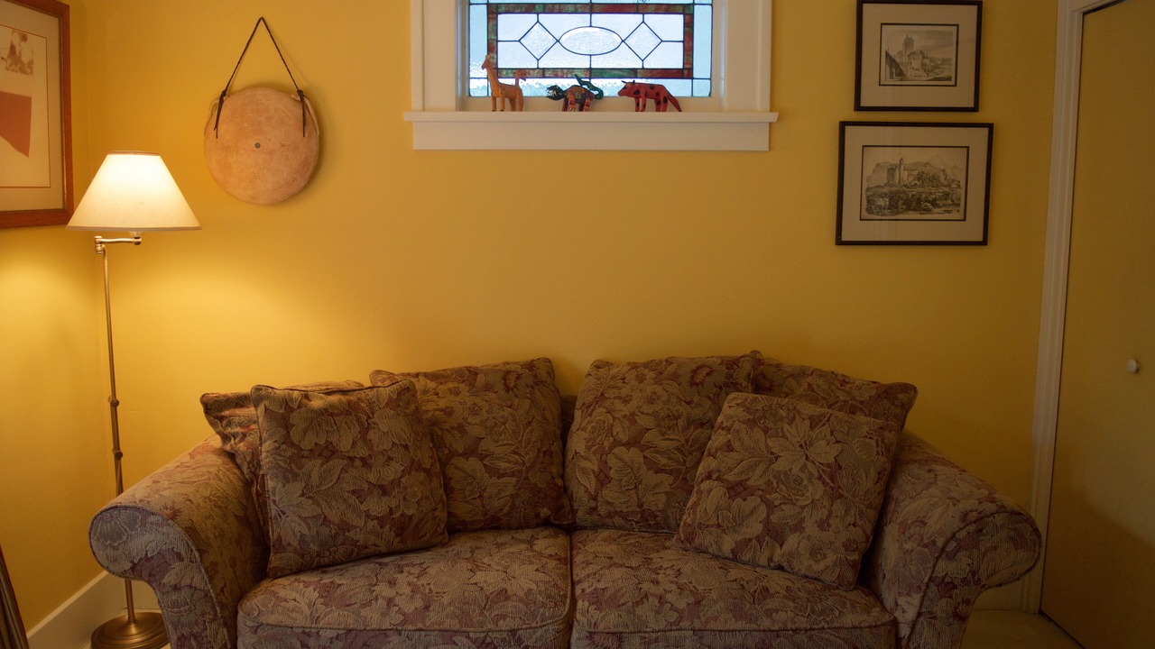 Photo of Livingroom in West Point Grey