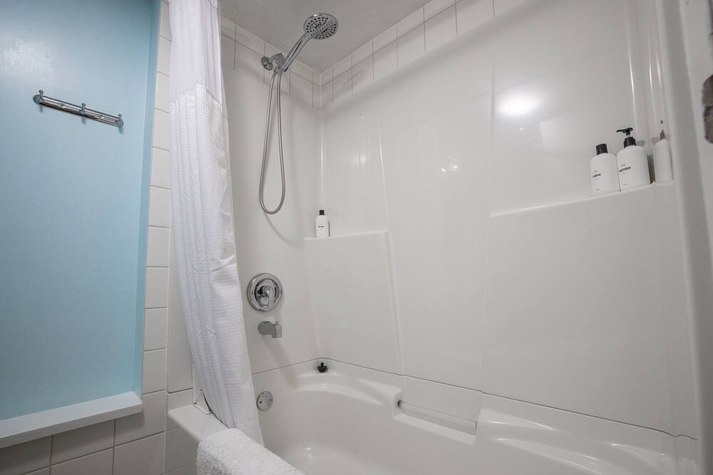 Photo of Bathroom in Maple Ridge