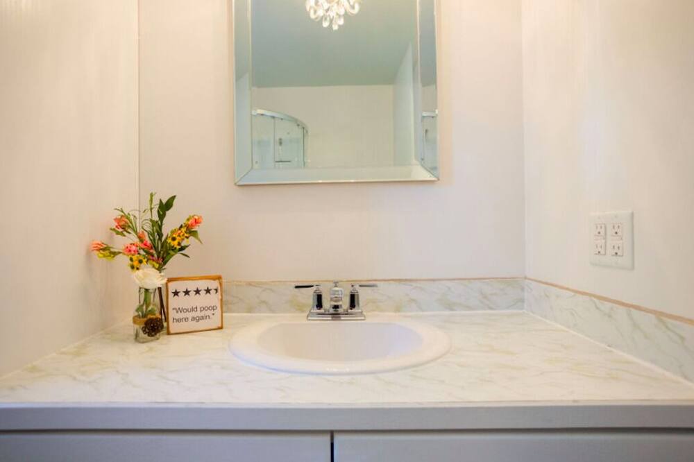 Photo of Bathroom in Stanhope
