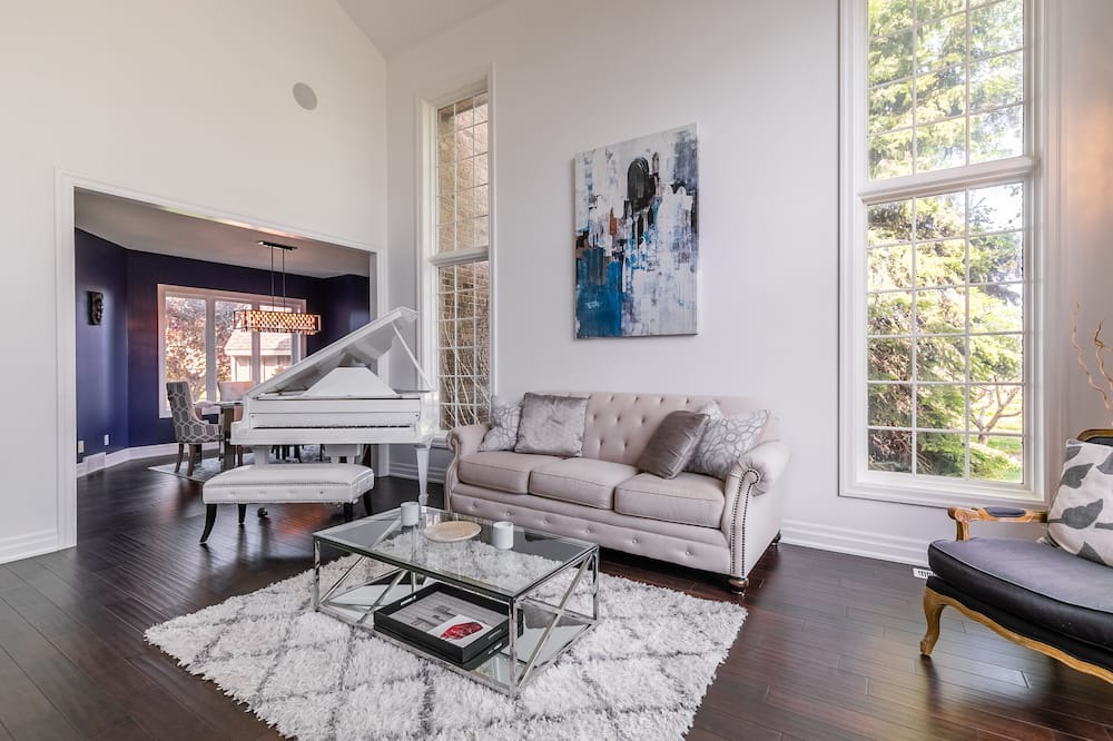 Photo of Livingroom in Jordan Harbour