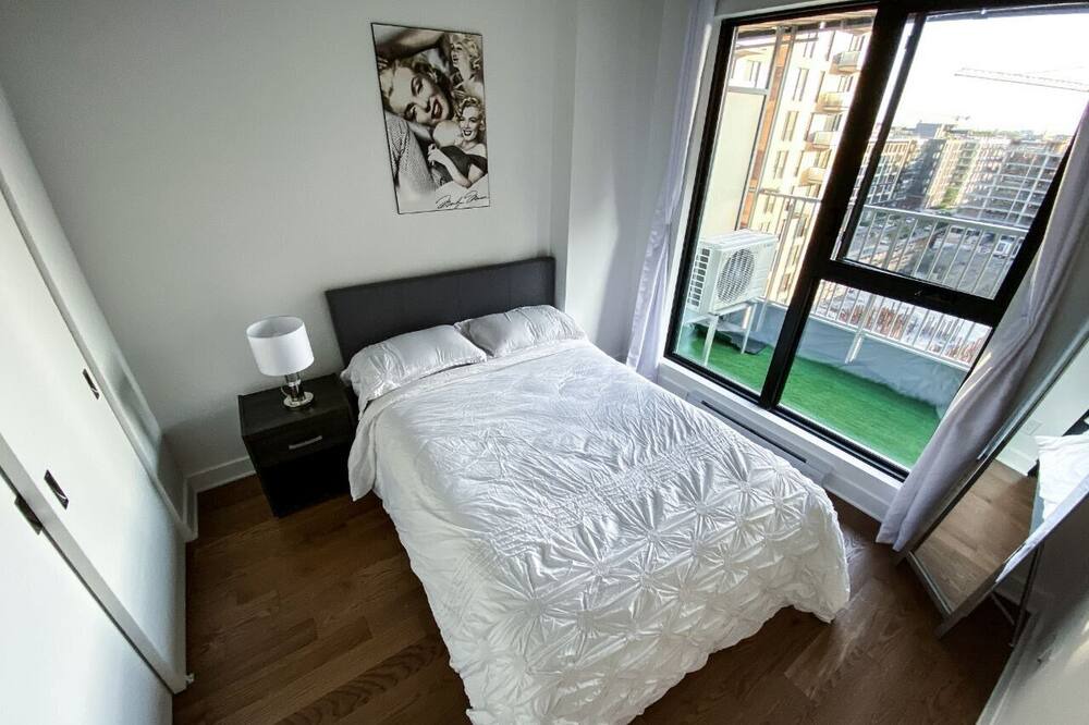 Photo of Bedroom in Griffintown