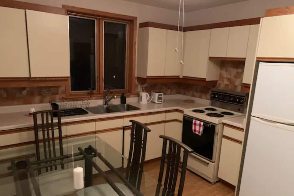 Photo of Kitchen in Highland Creek