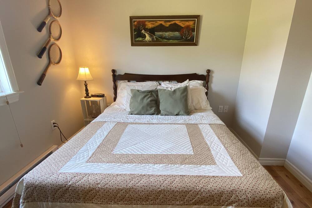 Photo of Bedroom in Found Mills