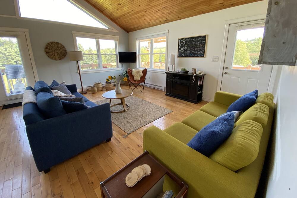 Photo of Livingroom in Found Mills