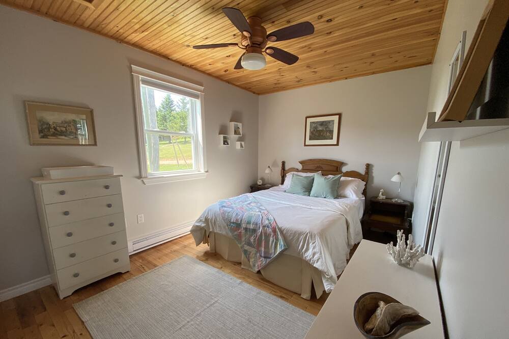 Photo of Bedroom in Found Mills