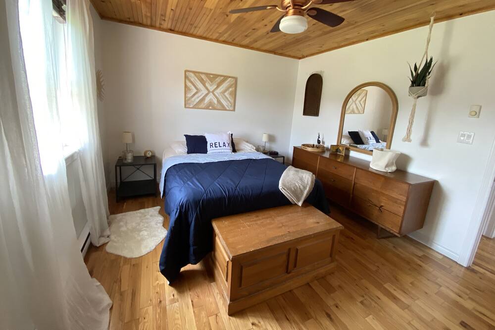 Photo of Bedroom in Found Mills