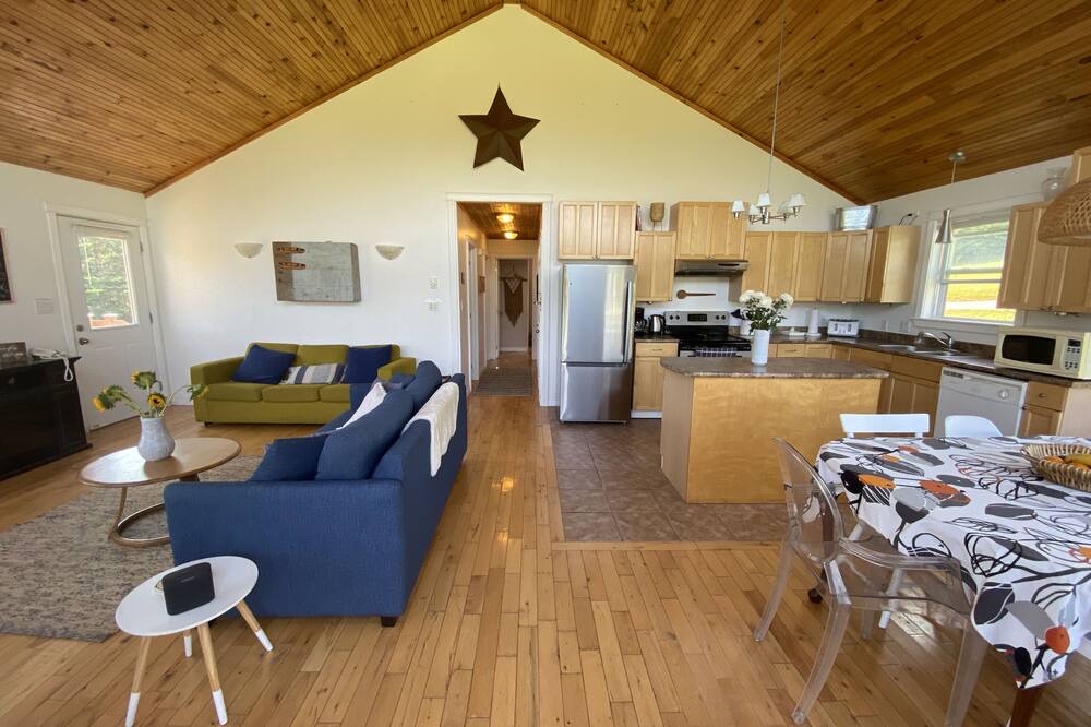 Photo of Livingroom in Found Mills