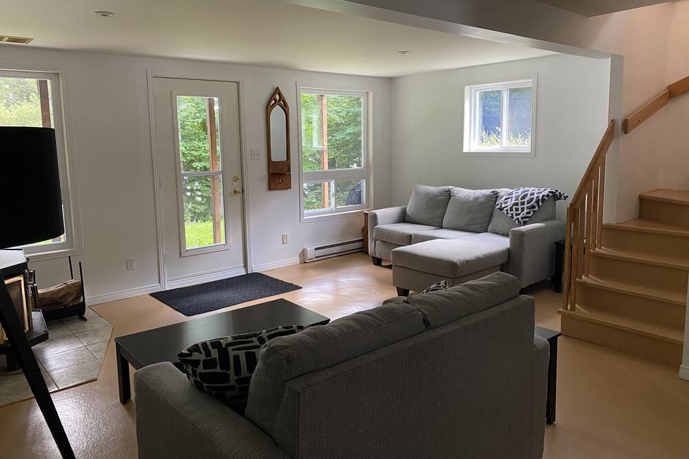 Photo of Livingroom in Mont-Laurier