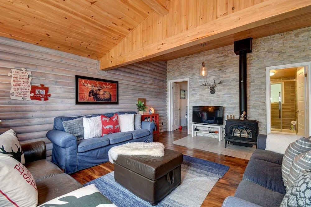 Photo of Livingroom in Selwyn