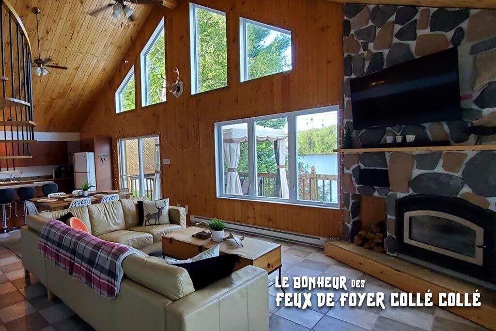 Photo of Livingroom in Lac-Saguay