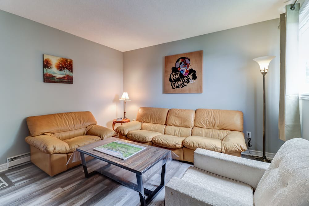 Photo of Livingroom in West End