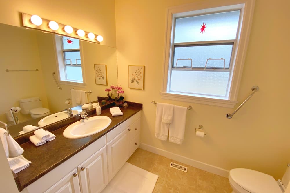 Photo of Bathroom in Surrey