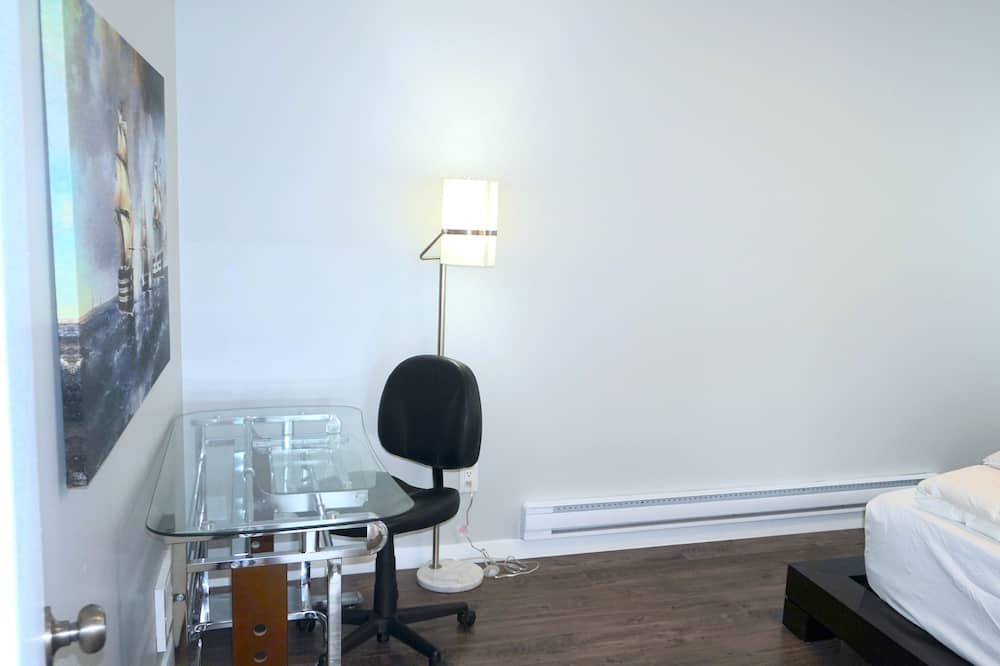 Photo of Bedroom in Black Mountain