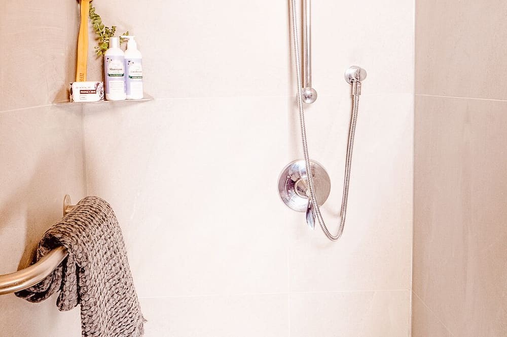 Photo of Bathroom in Grey Highlands