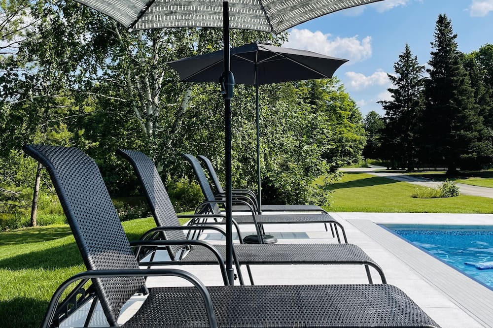 Photo of Outdoor in Grey Highlands