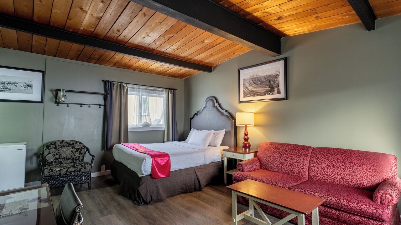 Photo of Bedroom in Okanagan-Similkameen