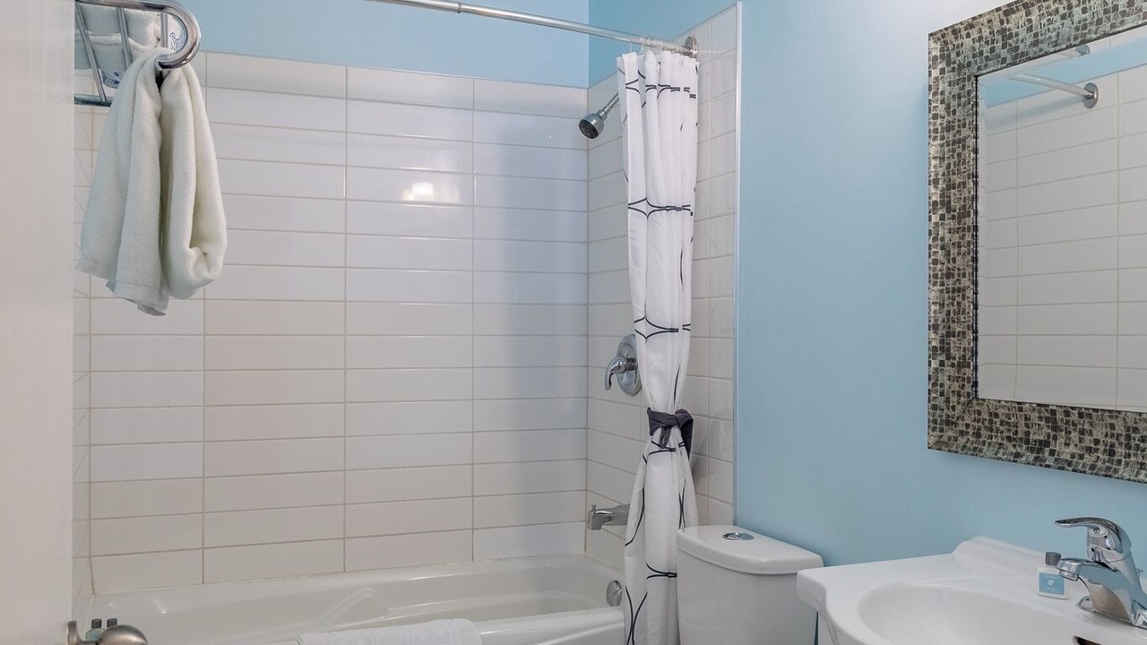 Photo of Bathroom in Okanagan-Similkameen