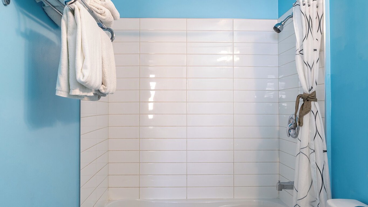 Photo of Bathroom in Okanagan-Similkameen