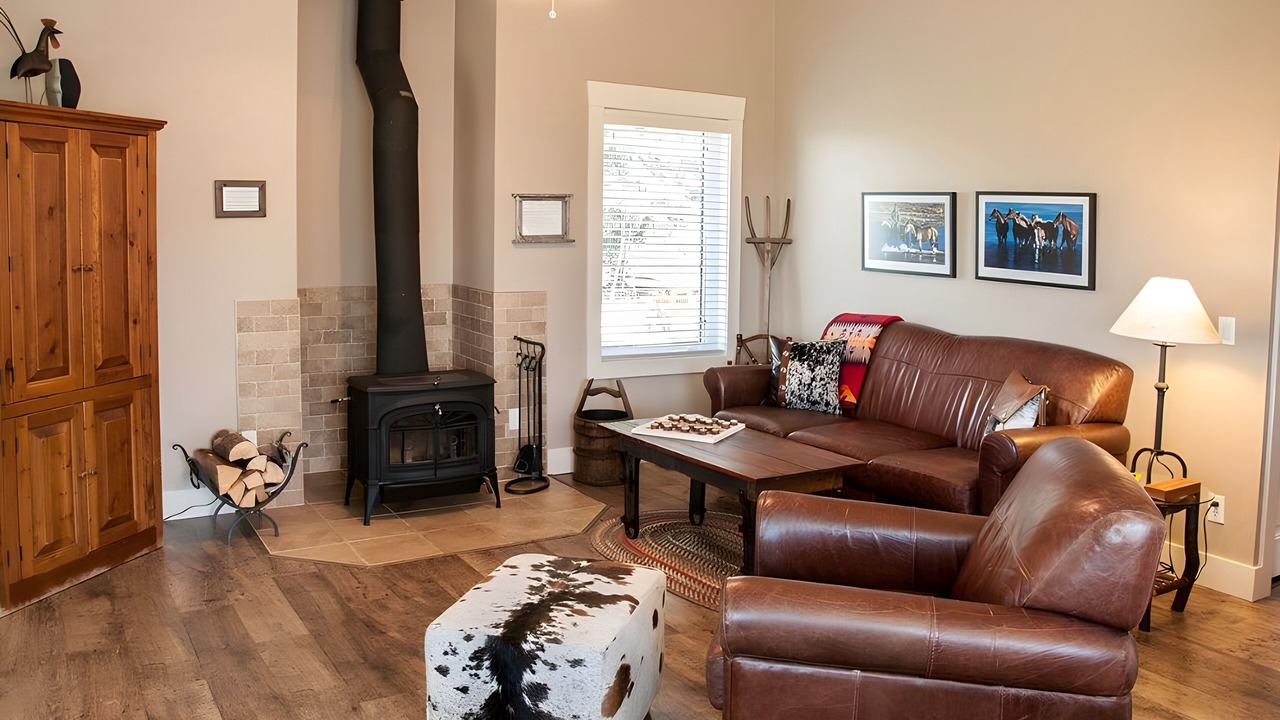 Photo of Livingroom in Strathmore