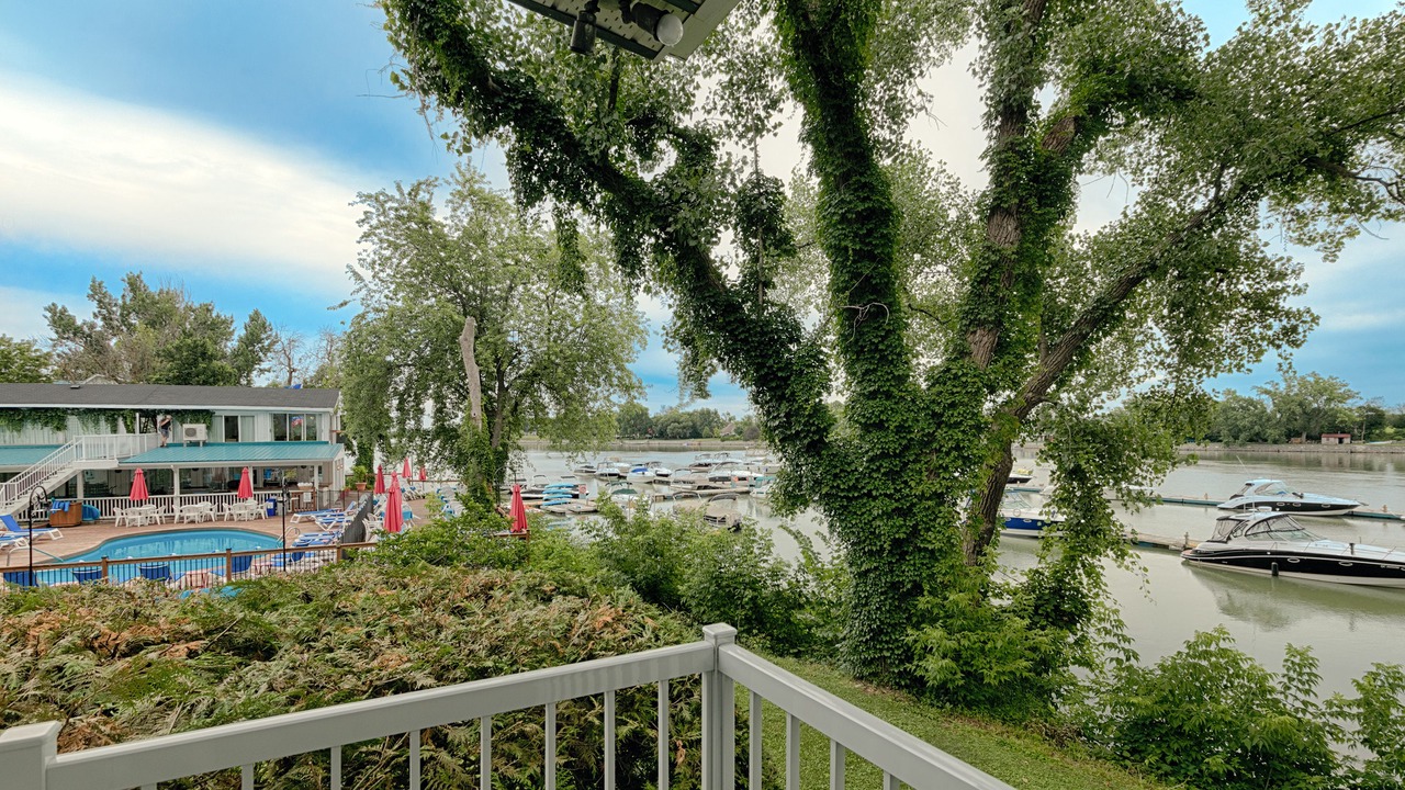 Photo of Bedroom in Saint-Marc-sur-Richelieu