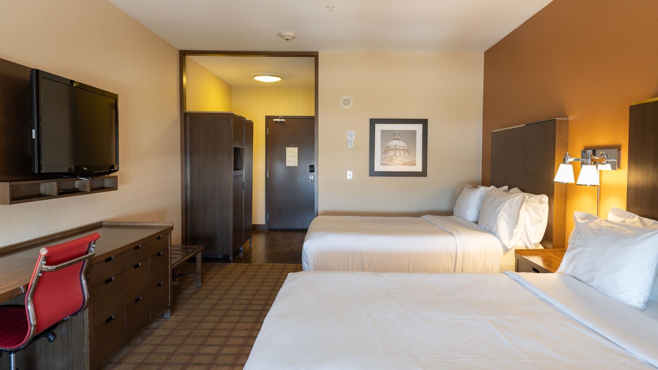 Photo of Bedroom in Nisku