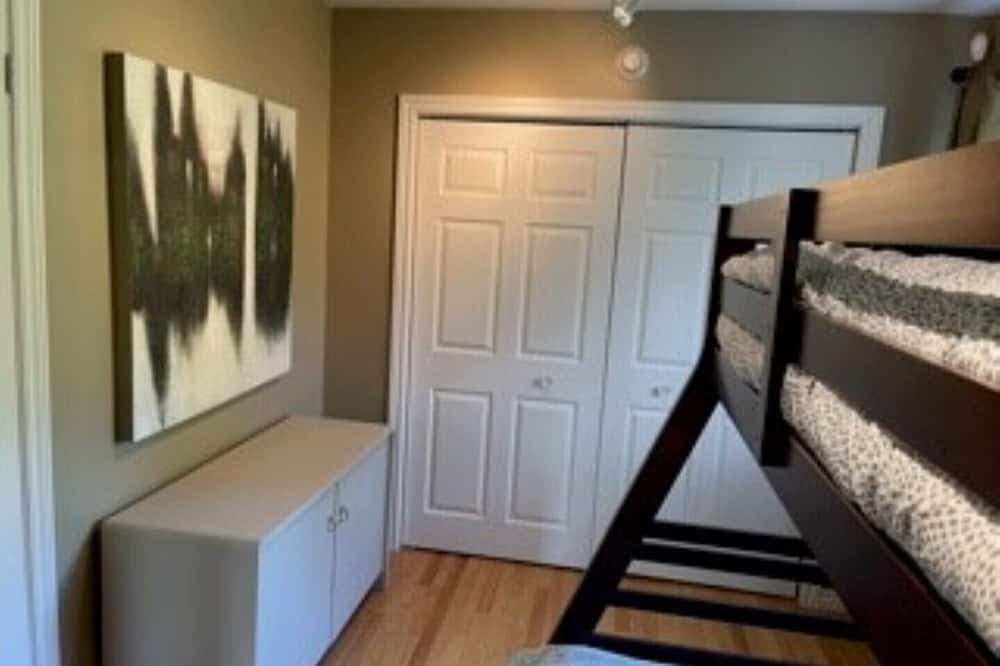 Photo of Bedroom in Plaisance