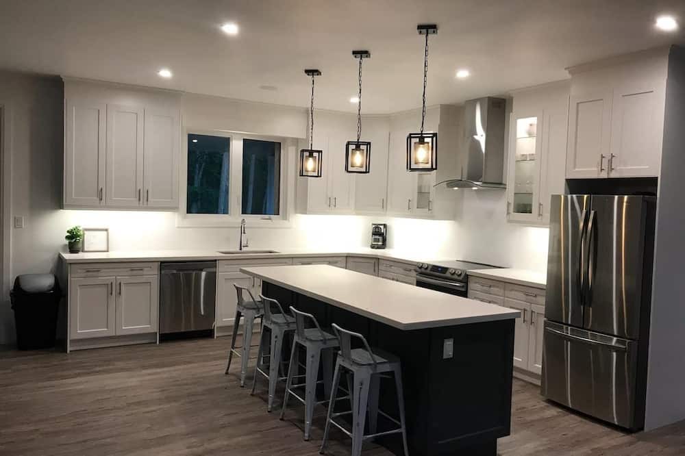 Photo of Kitchen in Huron-Kinloss