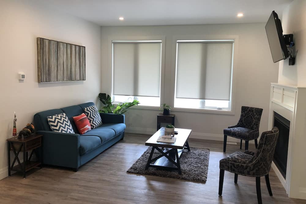 Photo of Livingroom in Huron-Kinloss