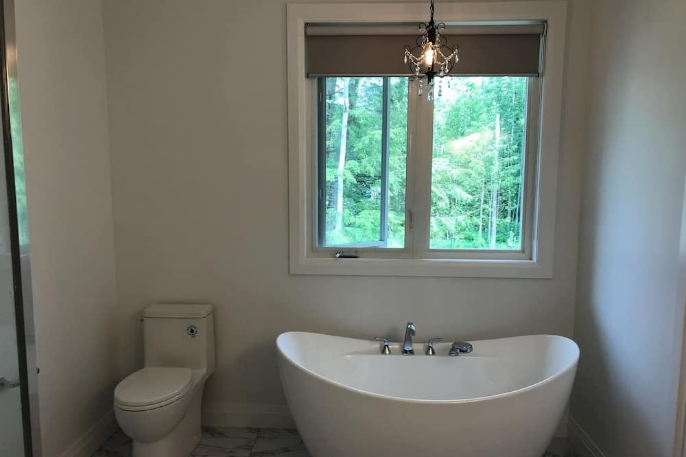 Photo of Bathroom in Huron-Kinloss