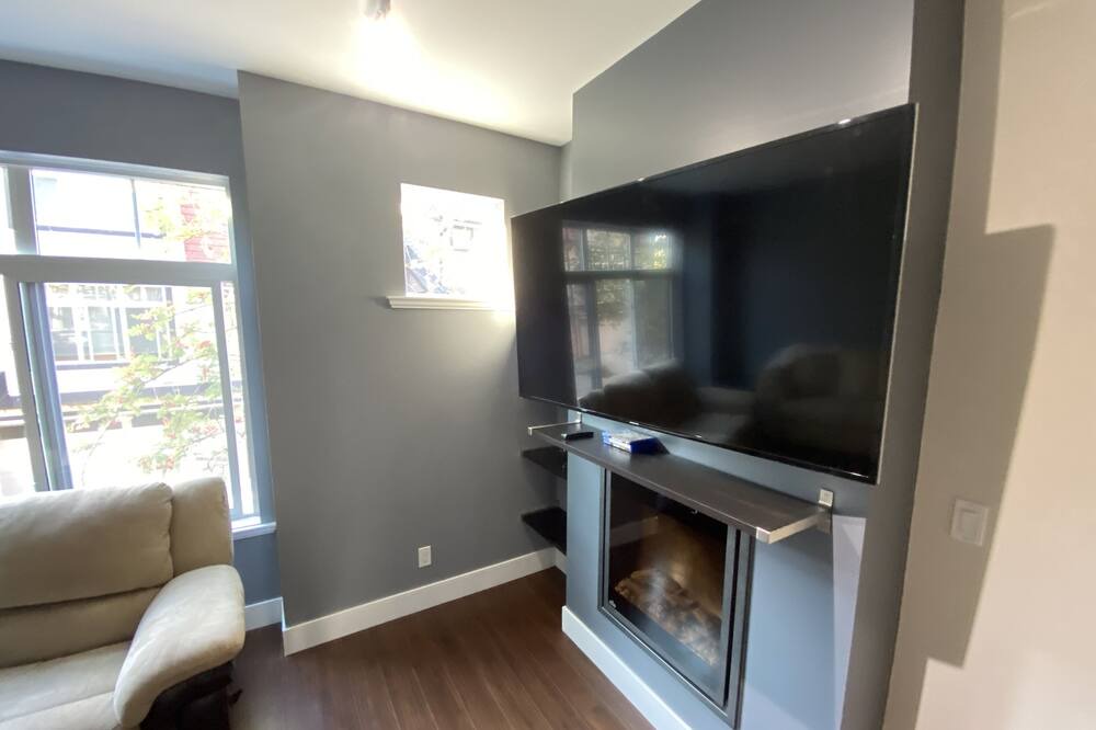 Photo of Bedroom in South Newton