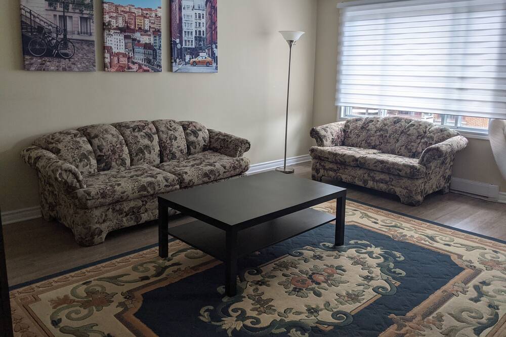 Photo of Livingroom in Lachine