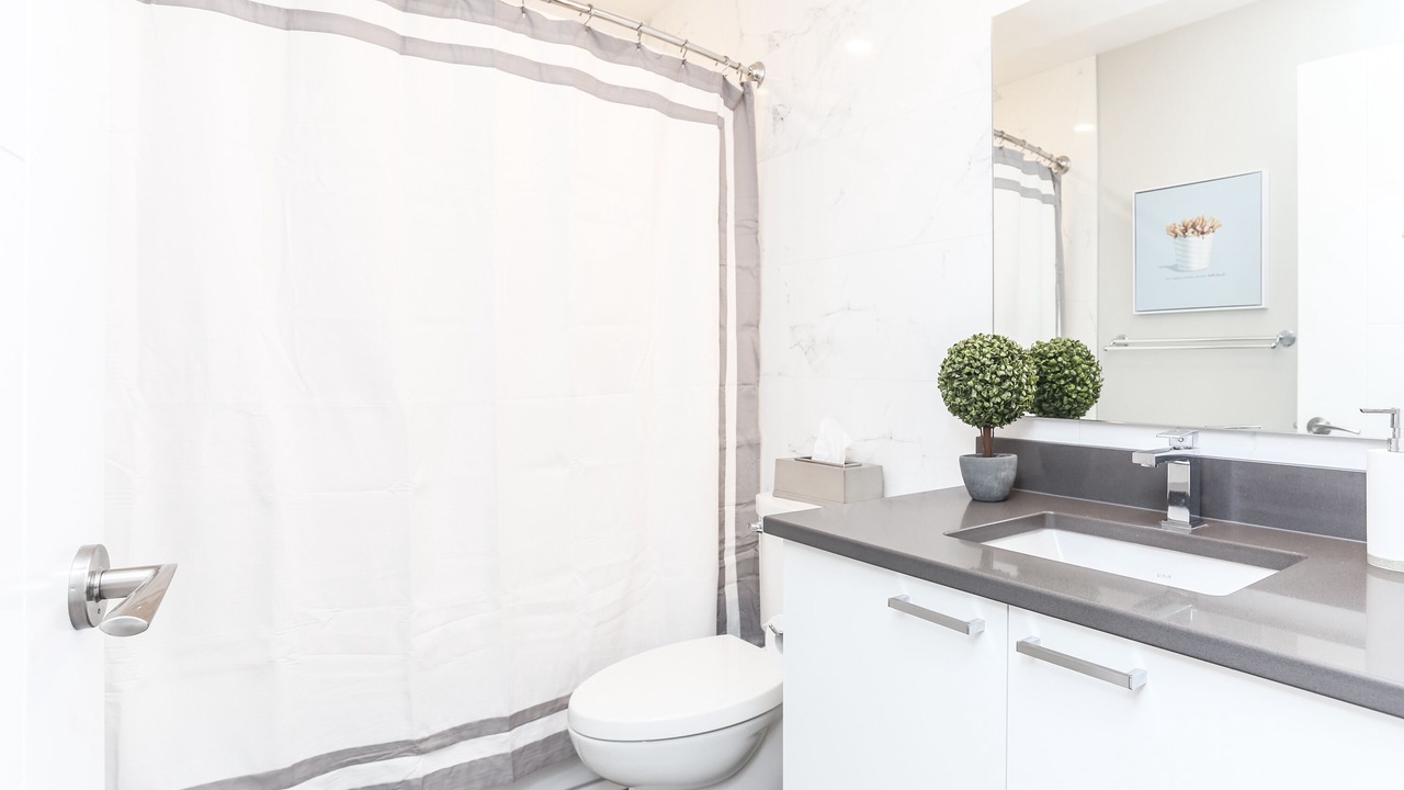 Photo of Bathroom in South Central