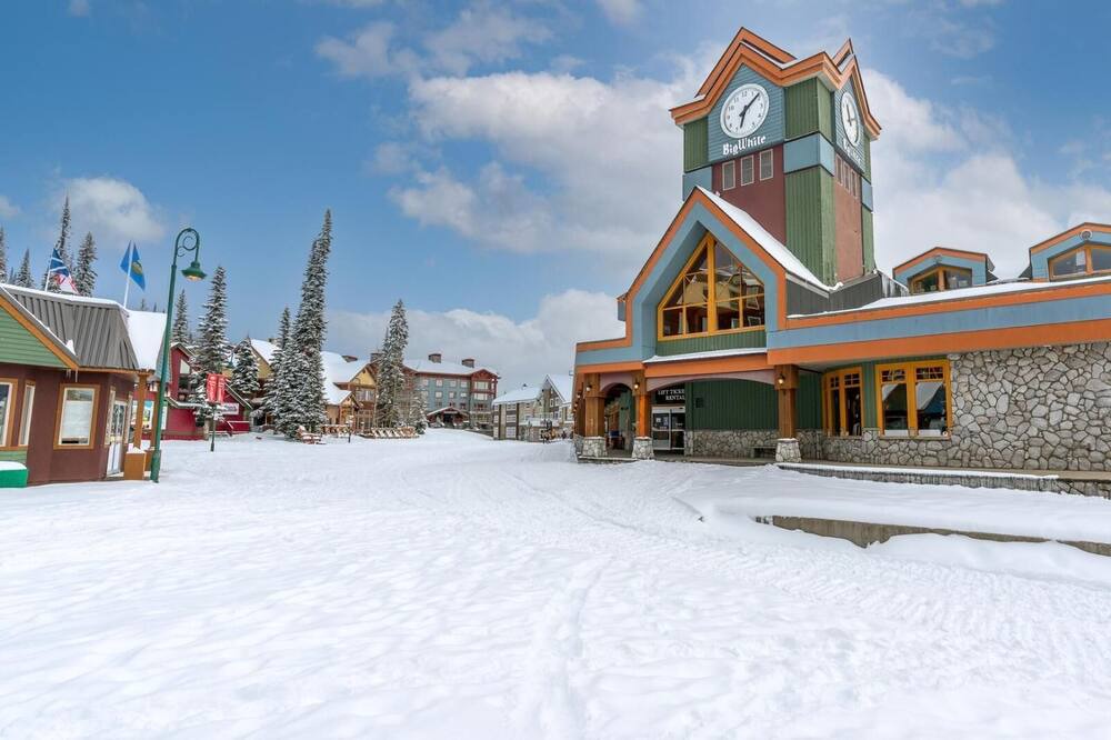 Photo of Outdoor in Snow Pine Estates