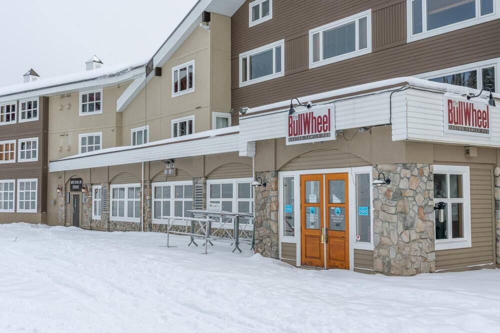 Photo of Outdoor in Snow Pine Estates
