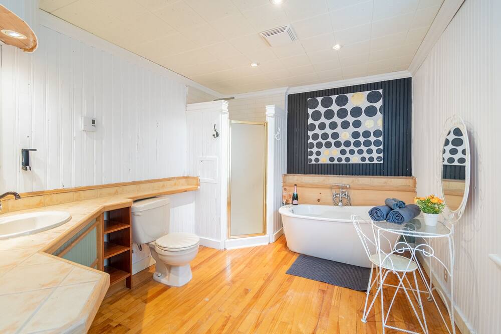 Photo of Bedroom in Ste Anne de Beaupre