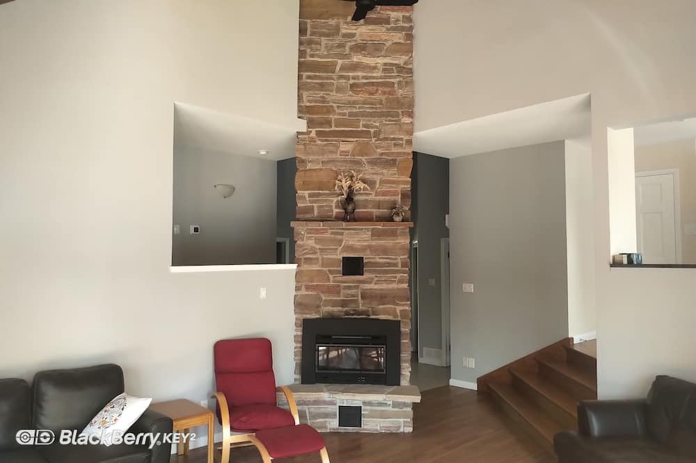 Photo of Livingroom in Mapleton