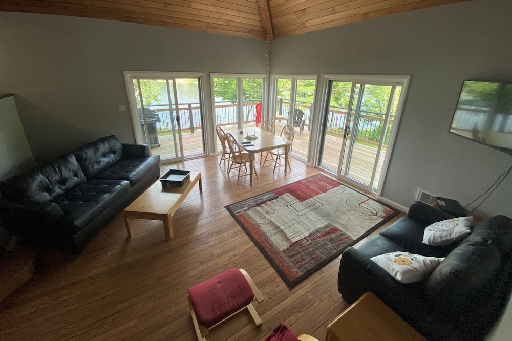 Photo of Livingroom in Mapleton
