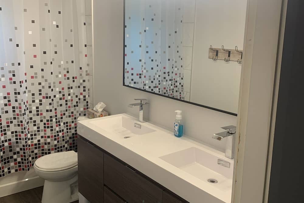 Photo of Bathroom in Tiny