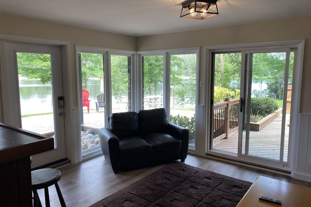 Photo of Livingroom in Mapleton