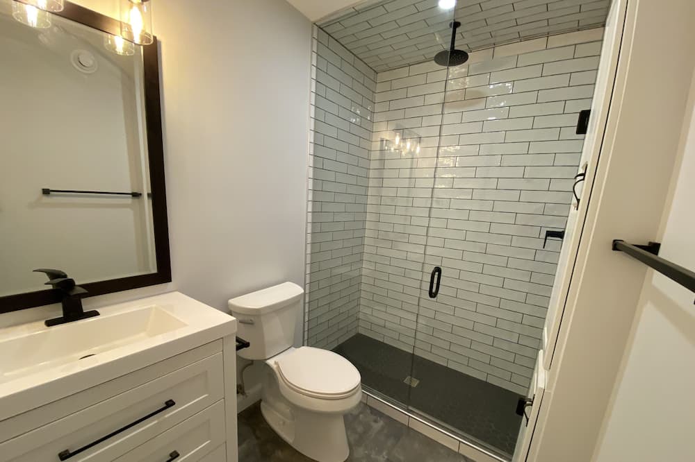 Photo of Bathroom in Mapleton