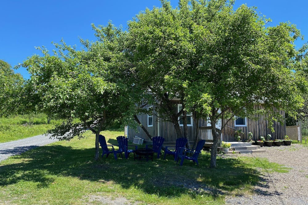 Photo of Outdoor in Victoria Subd. A