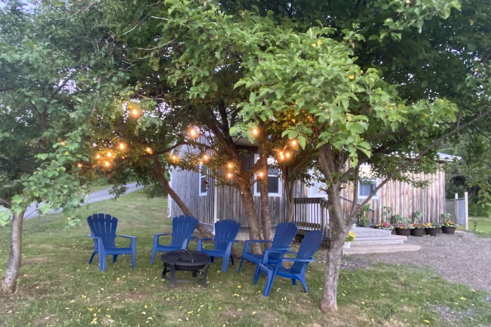 Photo of Outdoor in Victoria Subd. A