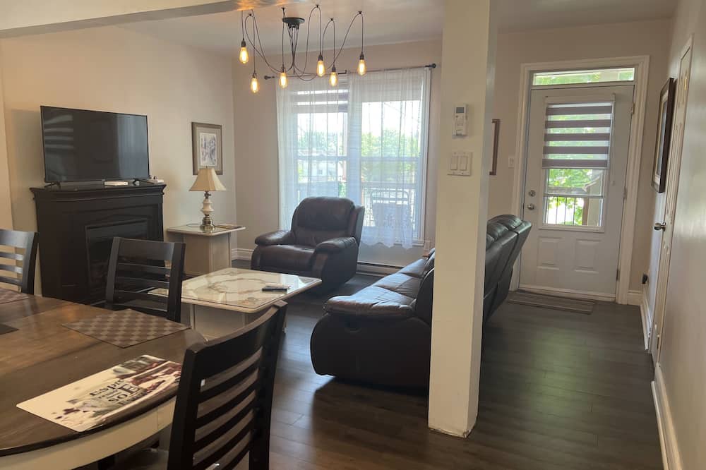 Photo of Livingroom in Les Maskoutains Regional County Municipality