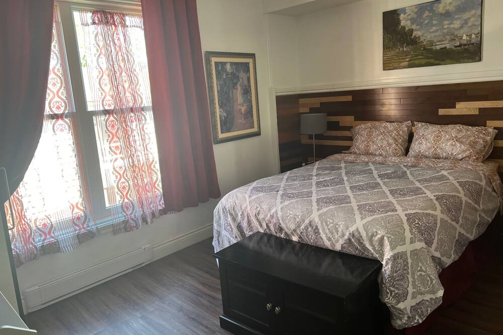 Photo of Bedroom in Les Maskoutains Regional County Municipality