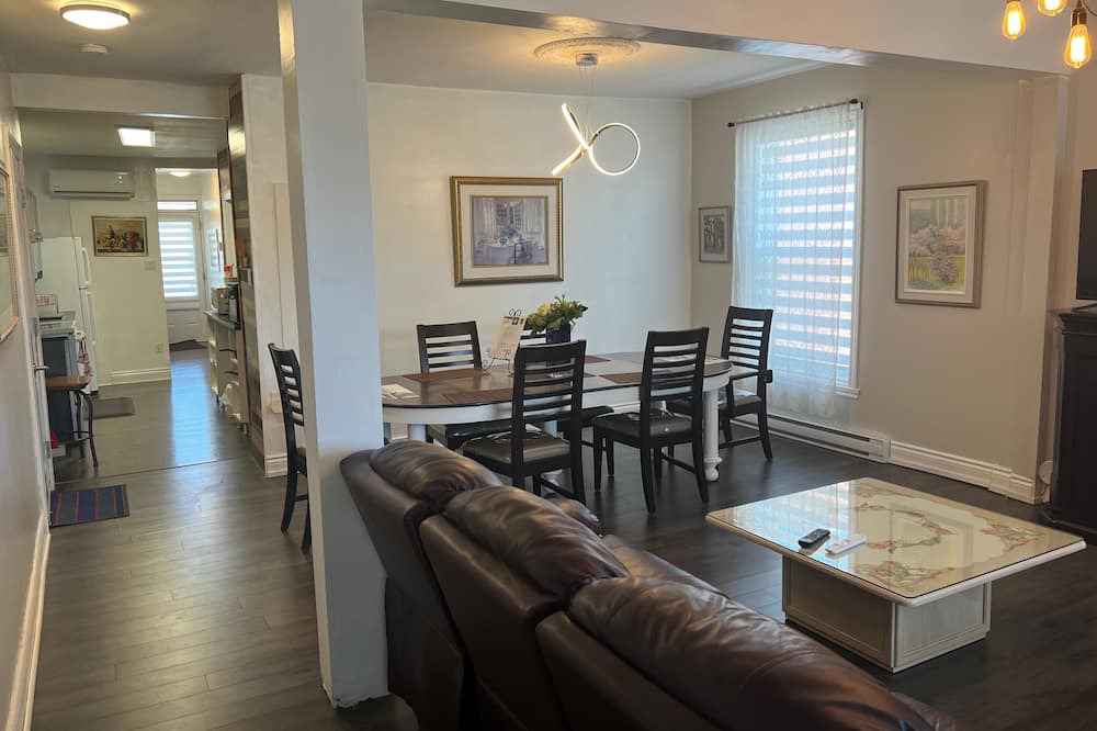 Photo of Livingroom in Les Maskoutains Regional County Municipality