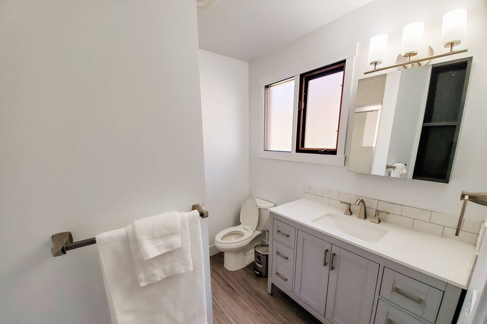 Photo of Bathroom in Westshore Estates
