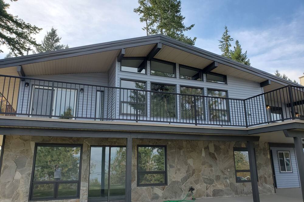 Photo of Outdoor in Westshore Estates
