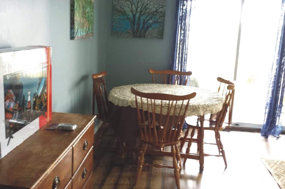 Photo of Bedroom in Union Bay