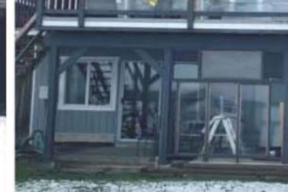 Photo of Outdoor in Union Bay