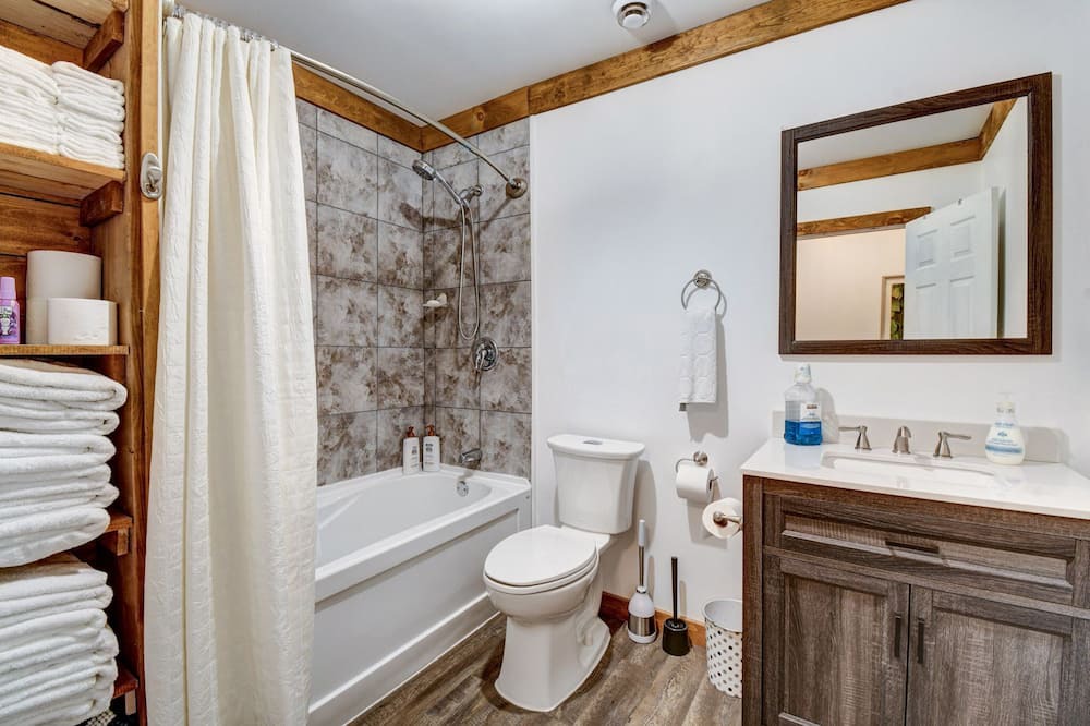 Photo of Bathroom in Hastings Highlands